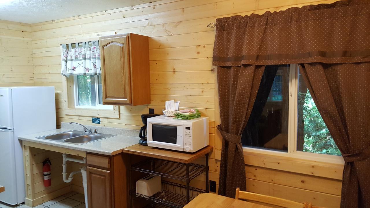 Emerald Forest Cabins Trinidad Εξωτερικό φωτογραφία