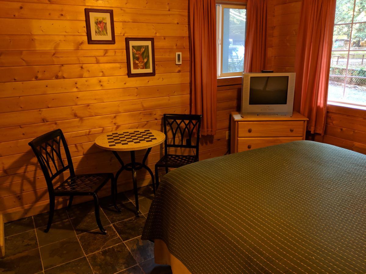 Emerald Forest Cabins Trinidad Εξωτερικό φωτογραφία