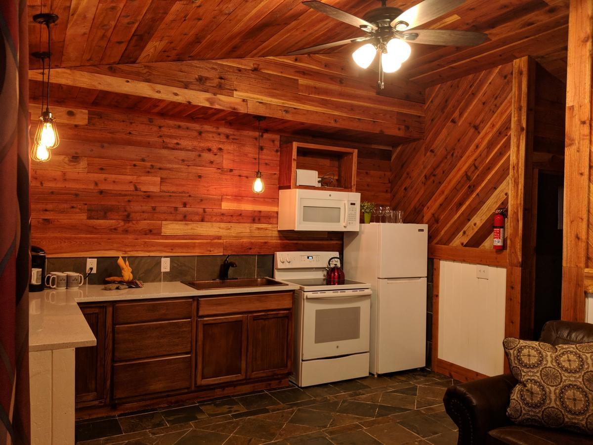 Emerald Forest Cabins Trinidad Εξωτερικό φωτογραφία
